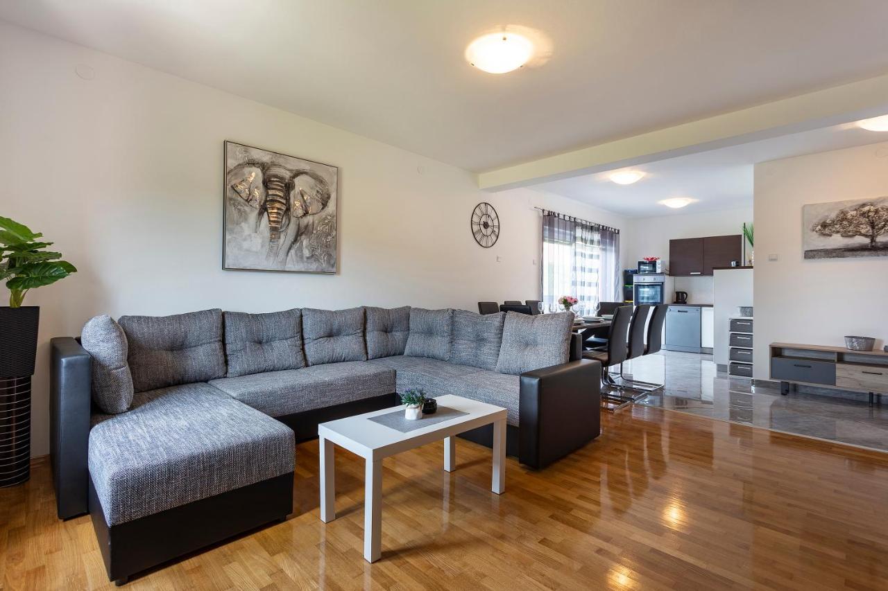 Apartmani Karoca 3 Pula Dış mekan fotoğraf
