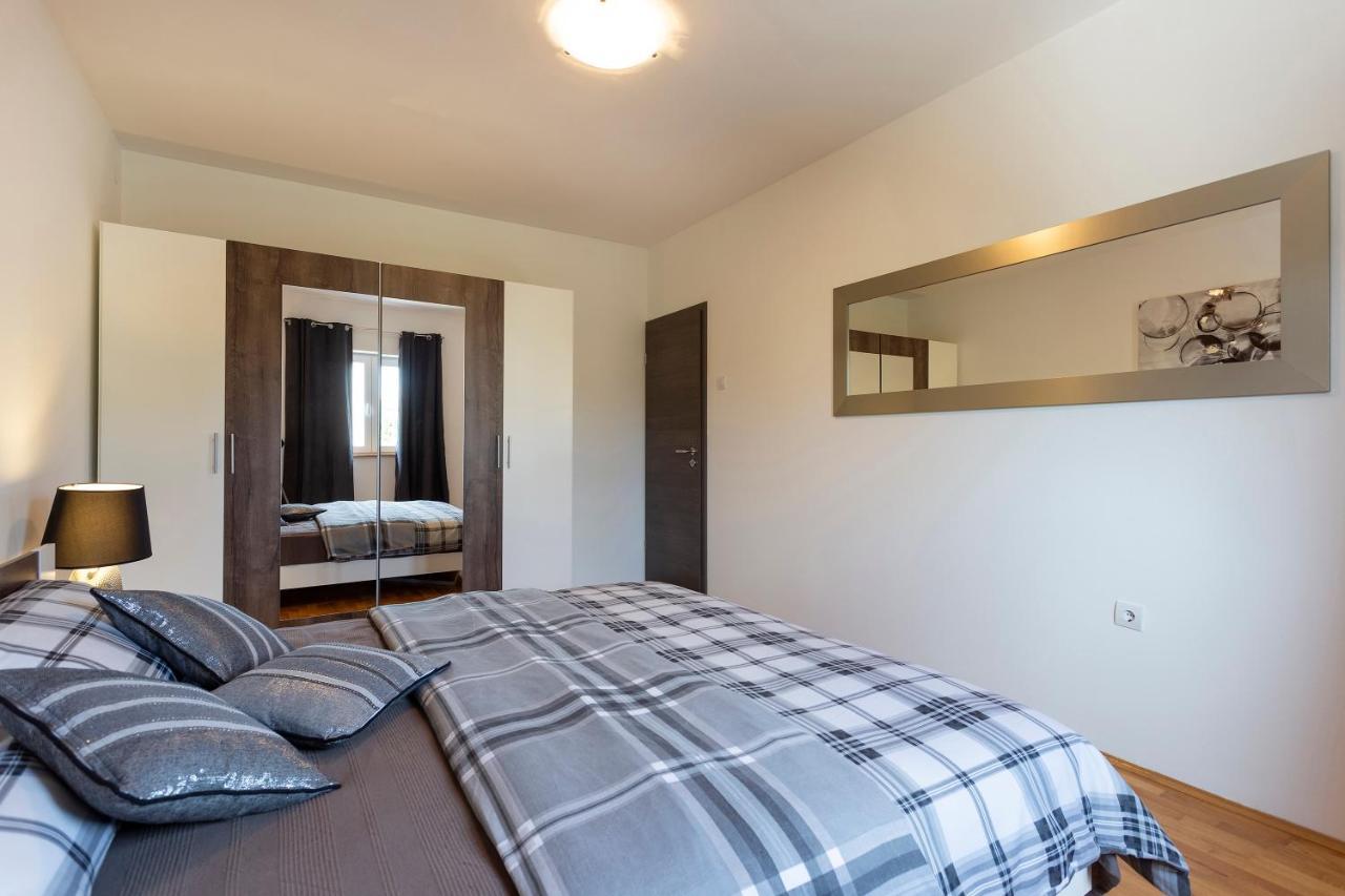 Apartmani Karoca 3 Pula Dış mekan fotoğraf